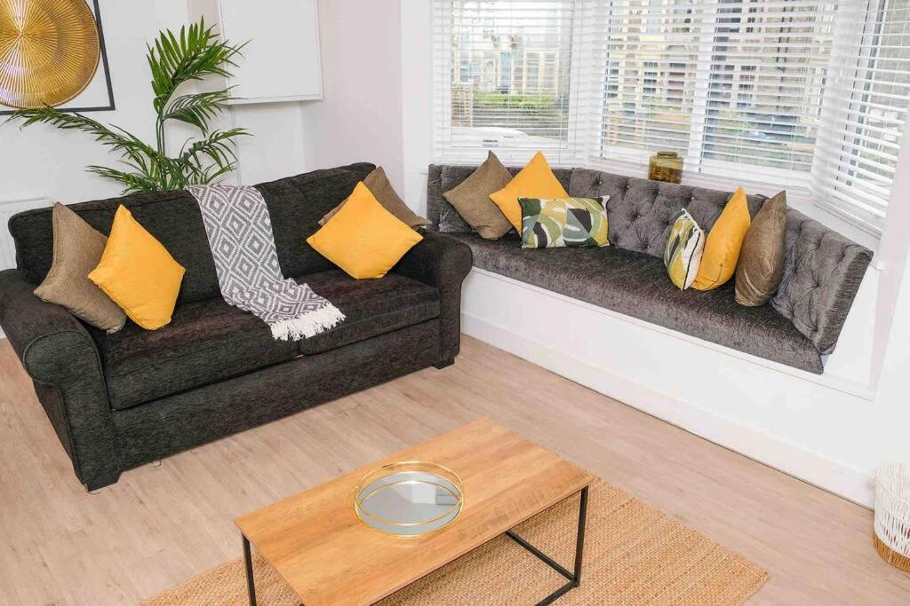 Garden Of Eden 1 Bedroom Flat In Fishponds Bristol Eksteriør bilde