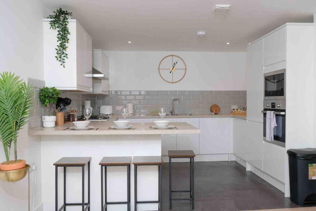 Garden Of Eden 1 Bedroom Flat In Fishponds Bristol Eksteriør bilde